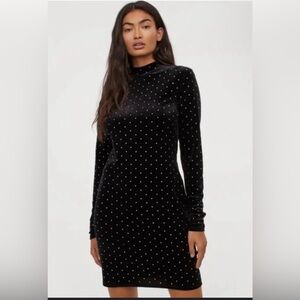 H&M Black Velvet Long Sleeve Dress